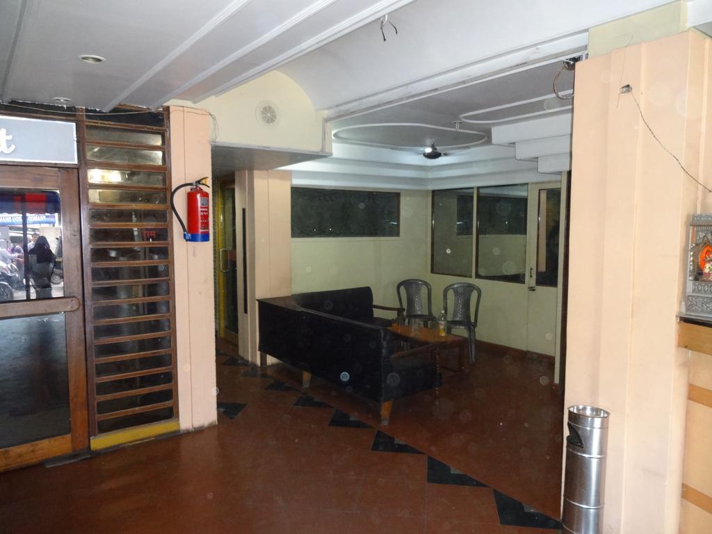Ajatsatru Hotel Gaya Dış mekan fotoğraf
