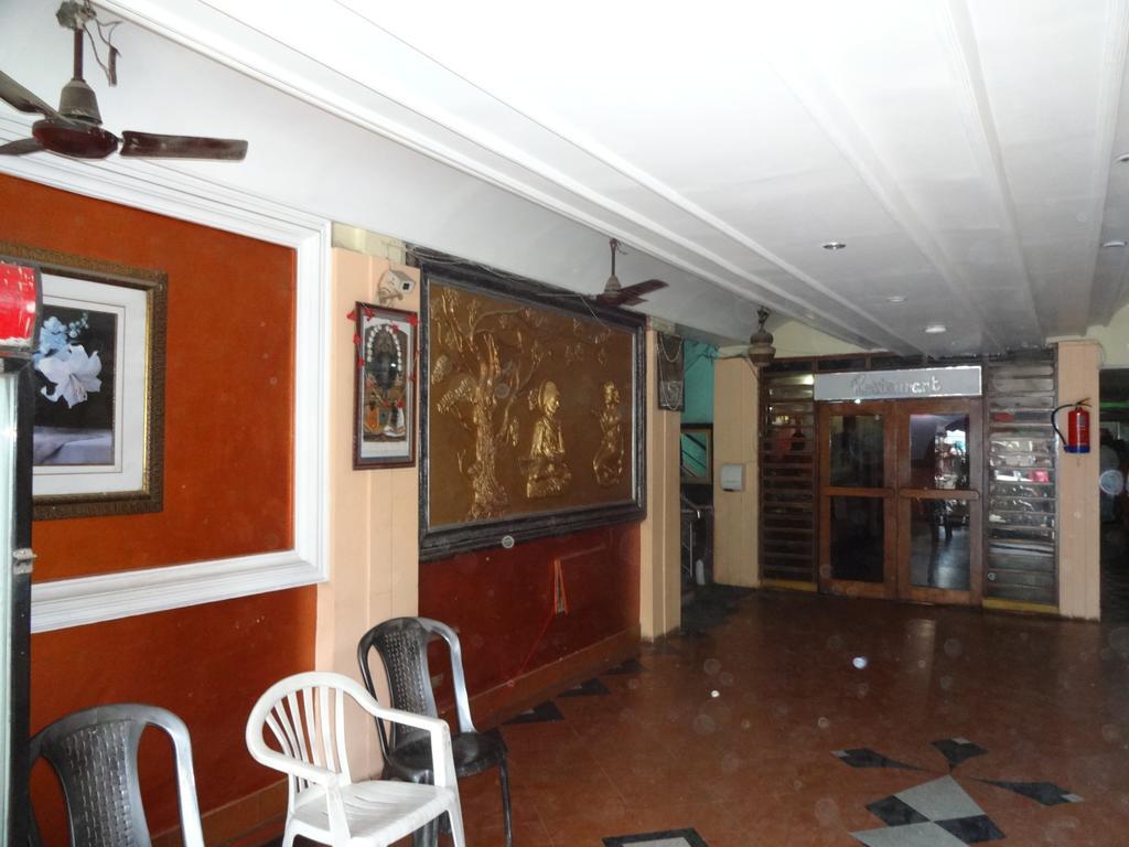 Ajatsatru Hotel Gaya Dış mekan fotoğraf
